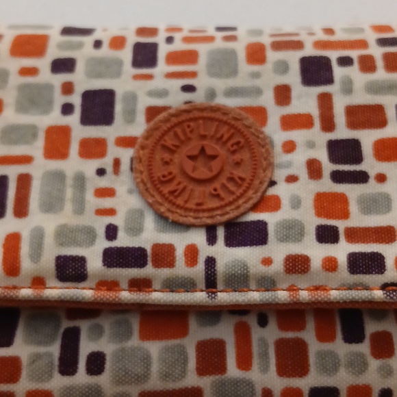 Kipling Wallet - Picture 2 of 8